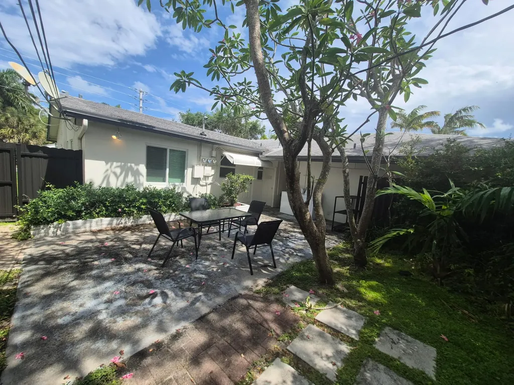 1117 NE 17th Avenue Fort Lauderdale FL 33304