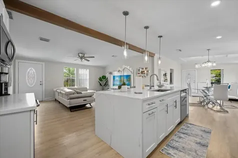 2555 Pga Boulevard Palm Beach Gardens FL 33410