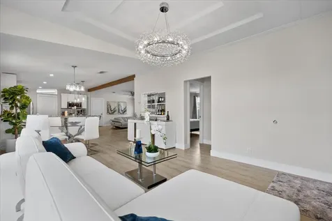 2555 Pga Boulevard Palm Beach Gardens FL 33410