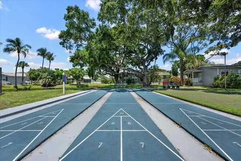 2555 Pga Boulevard Palm Beach Gardens FL 33410