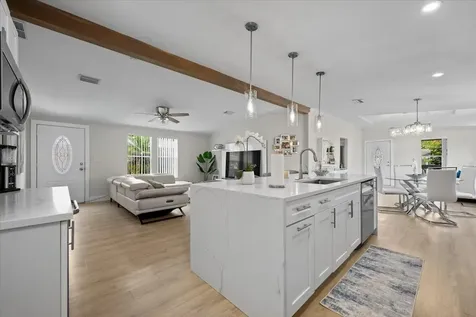 2555 Pga Boulevard Palm Beach Gardens FL 33410
