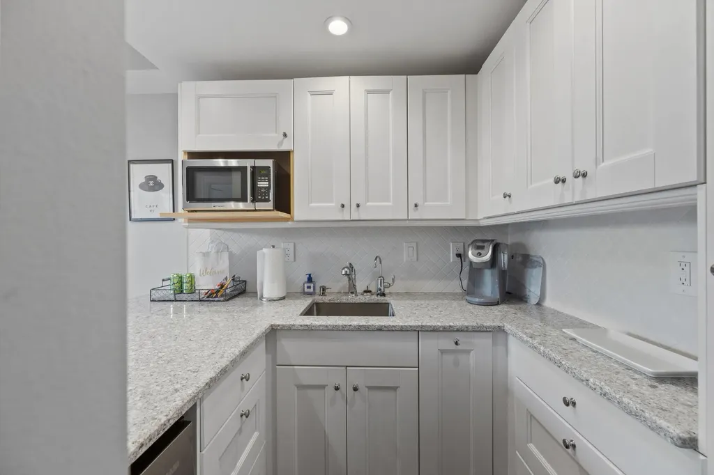 235 Sunrise Avenue Palm Beach FL 33480