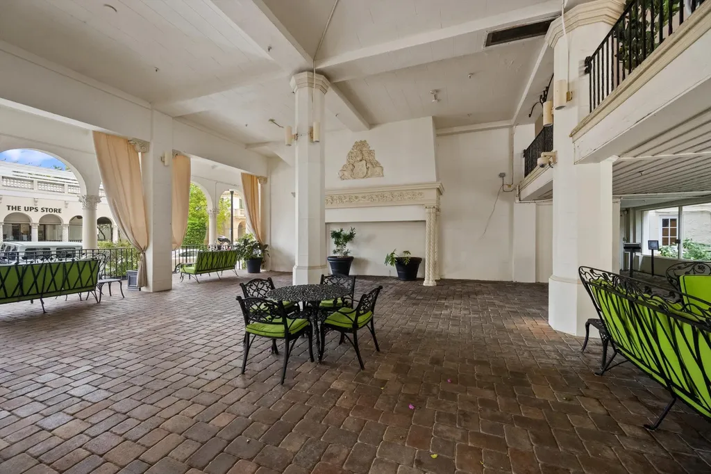 235 Sunrise Avenue Palm Beach FL 33480