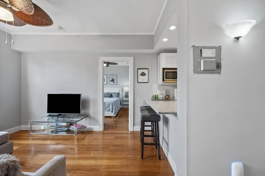 235 Sunrise Avenue Palm Beach FL 33480