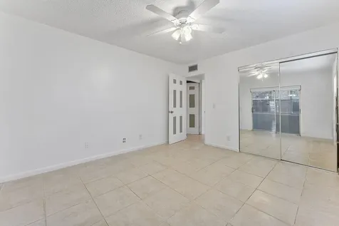 877 Flanders S Delray Beach FL 33484