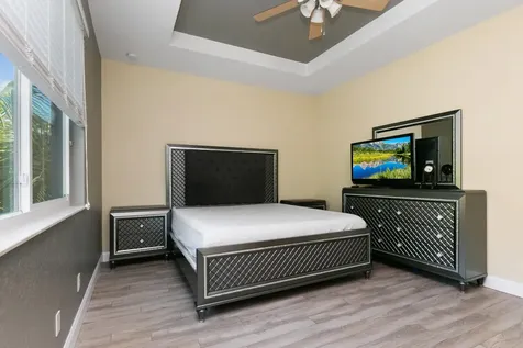 1086 NW Leonardo Circle Port St Lucie FL 34986
