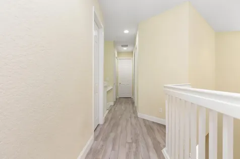 1086 NW Leonardo Circle Port St Lucie FL 34986