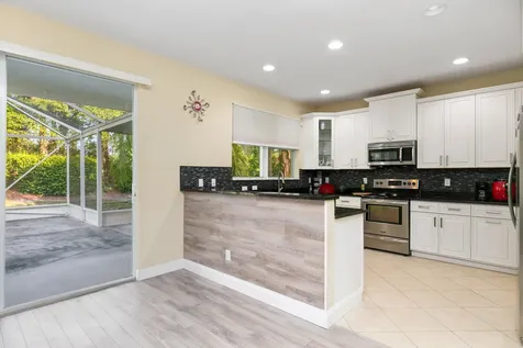 1086 NW Leonardo Circle Port St Lucie FL 34986