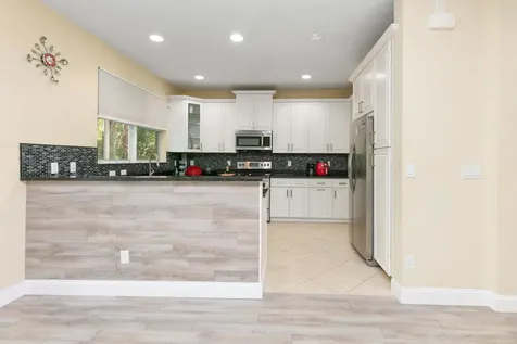 1086 NW Leonardo Circle Port St Lucie FL 34986
