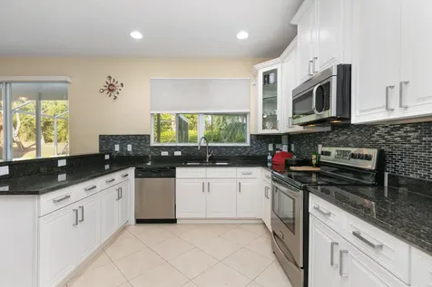 1086 NW Leonardo Circle Port St Lucie FL 34986