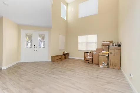 1086 NW Leonardo Circle Port St Lucie FL 34986