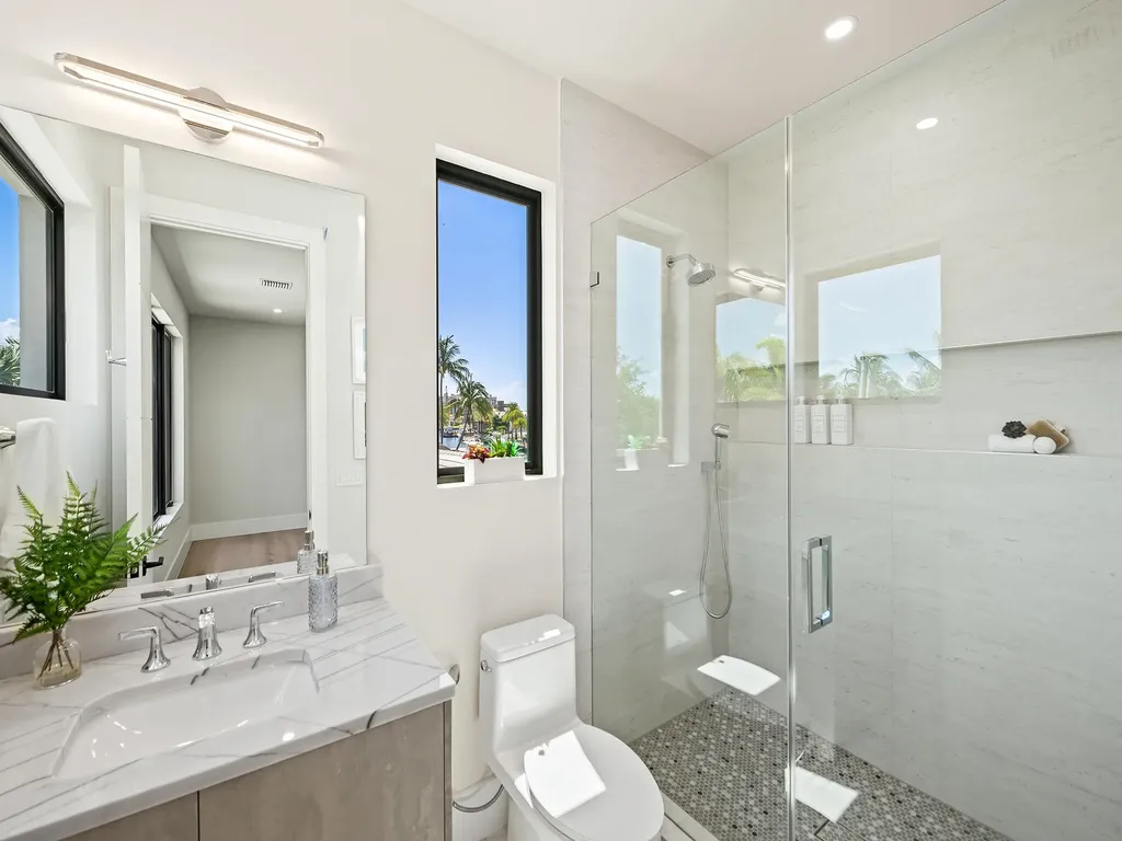 3110 NE 59th Street Fort Lauderdale FL 33308