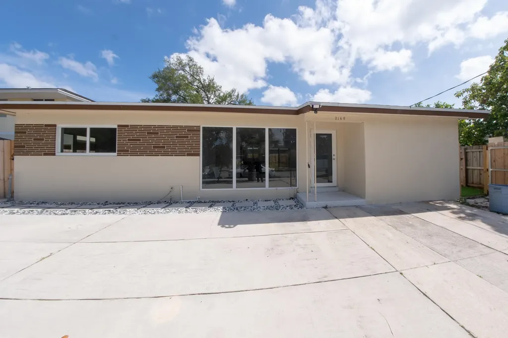 2160 SW 16th Court Fort Lauderdale FL 33312