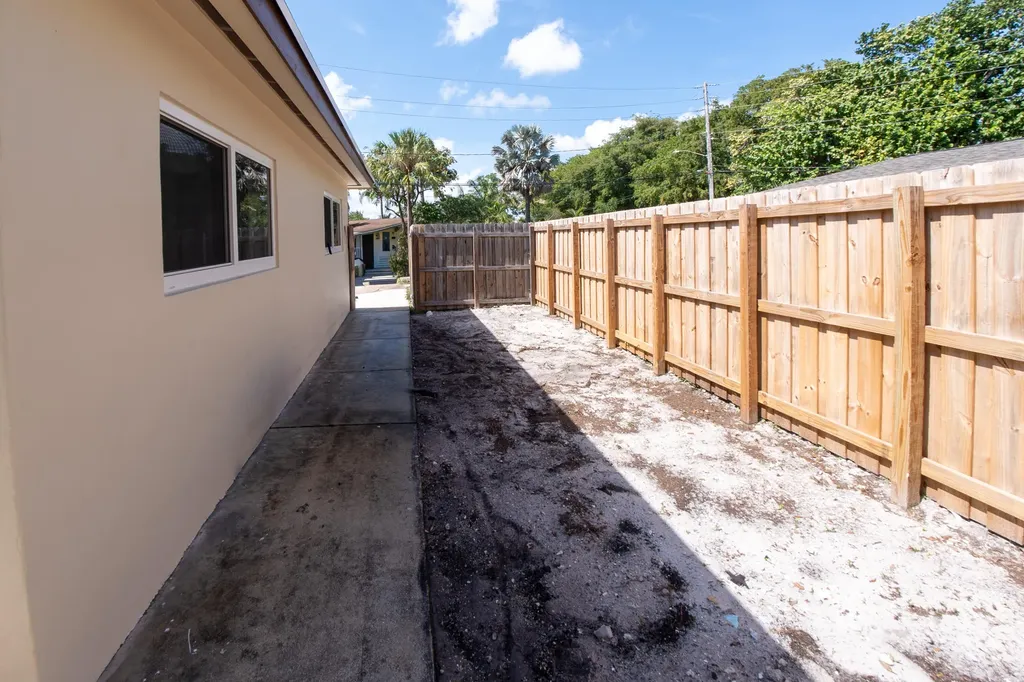 2160 SW 16th Court Fort Lauderdale FL 33312