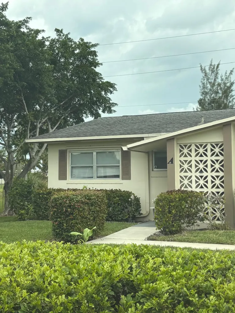 2522 Emory Drive E West Palm Beach FL 33415