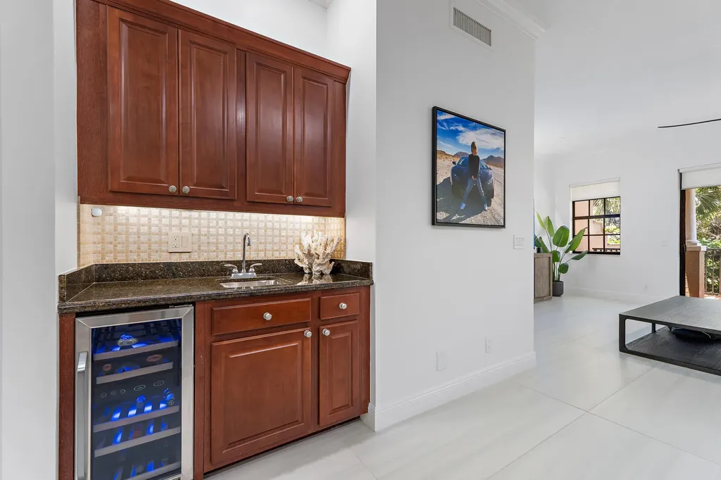605 Del Sol Circle Tequesta FL 33469