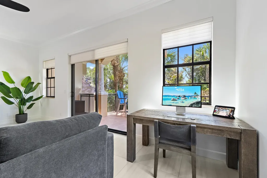 605 Del Sol Circle Tequesta FL 33469