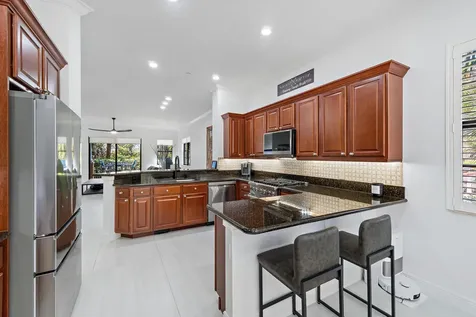 605 Del Sol Circle Tequesta FL 33469