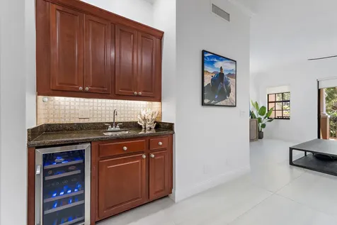 605 Del Sol Circle Tequesta FL 33469