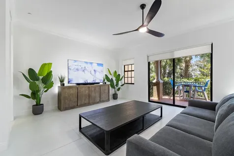 605 Del Sol Circle Tequesta FL 33469