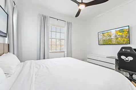605 Del Sol Circle Tequesta FL 33469