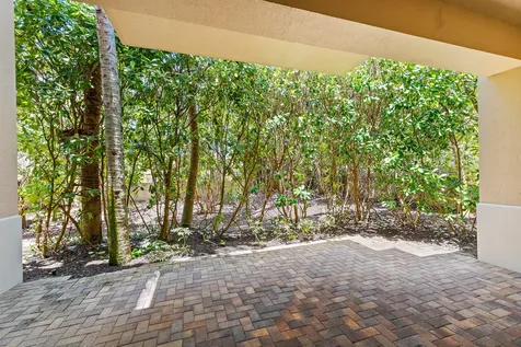 605 Del Sol Circle Tequesta FL 33469