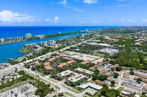 605 Del Sol Circle Tequesta FL 33469