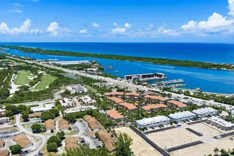 605 Del Sol Circle Tequesta FL 33469