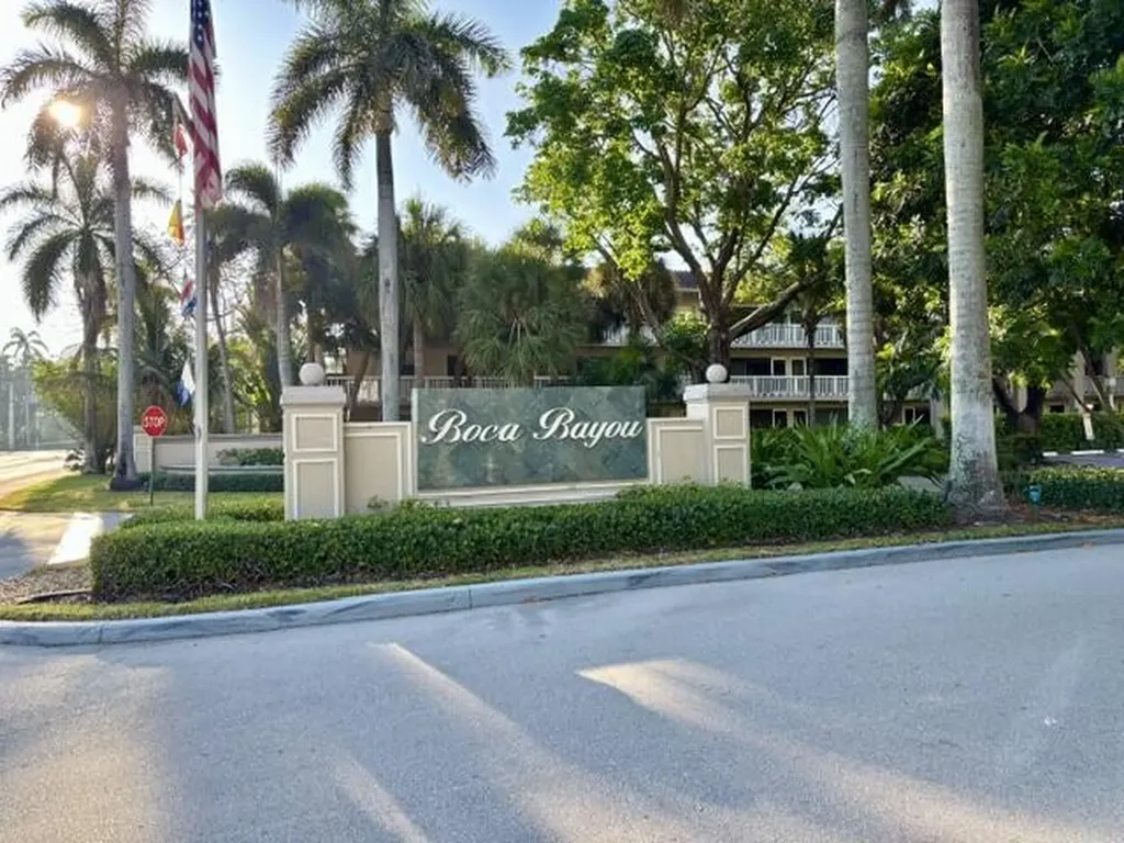 21 Royal Palm Way Boca Raton FL 33432