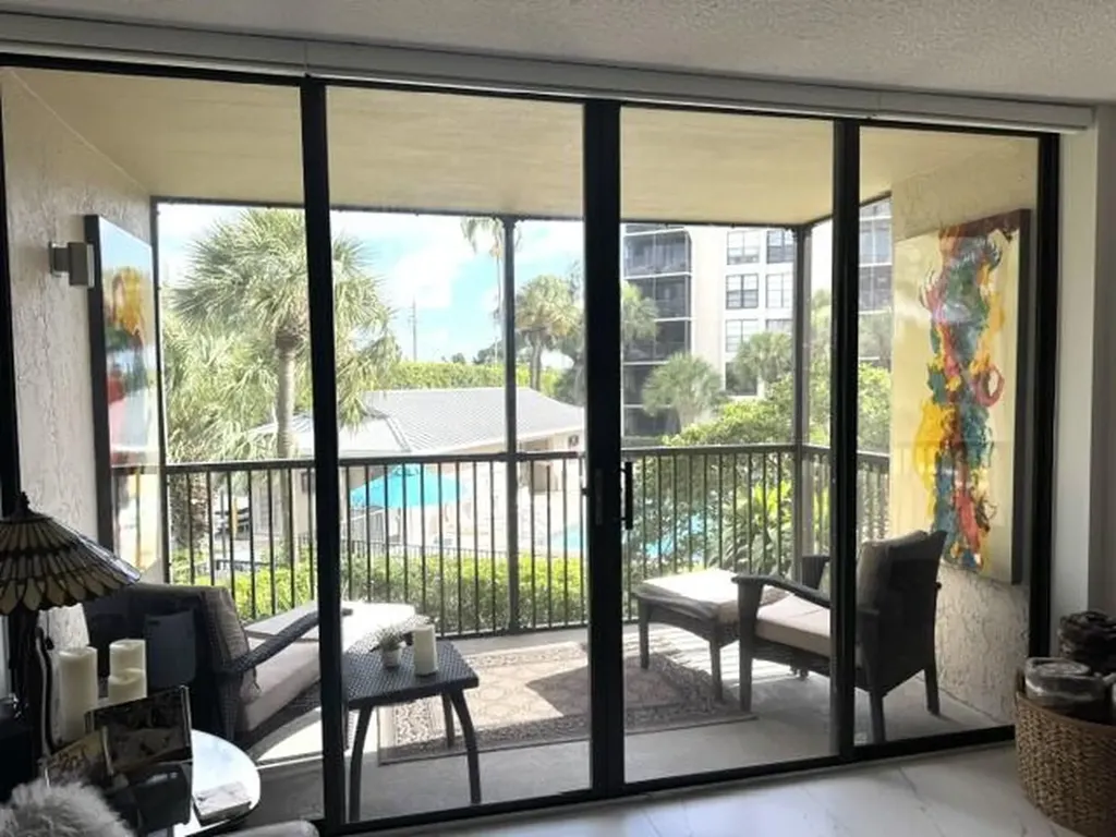 21 Royal Palm Way Boca Raton FL 33432