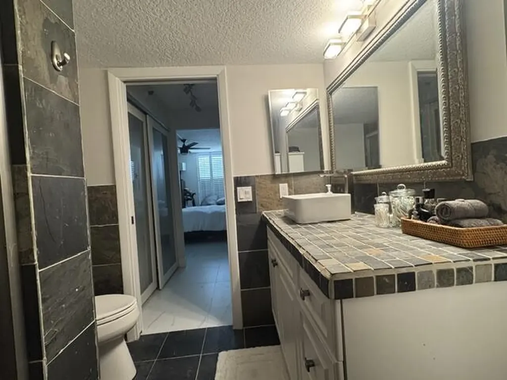 21 Royal Palm Way Boca Raton FL 33432