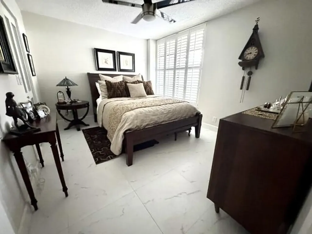 21 Royal Palm Way Boca Raton FL 33432