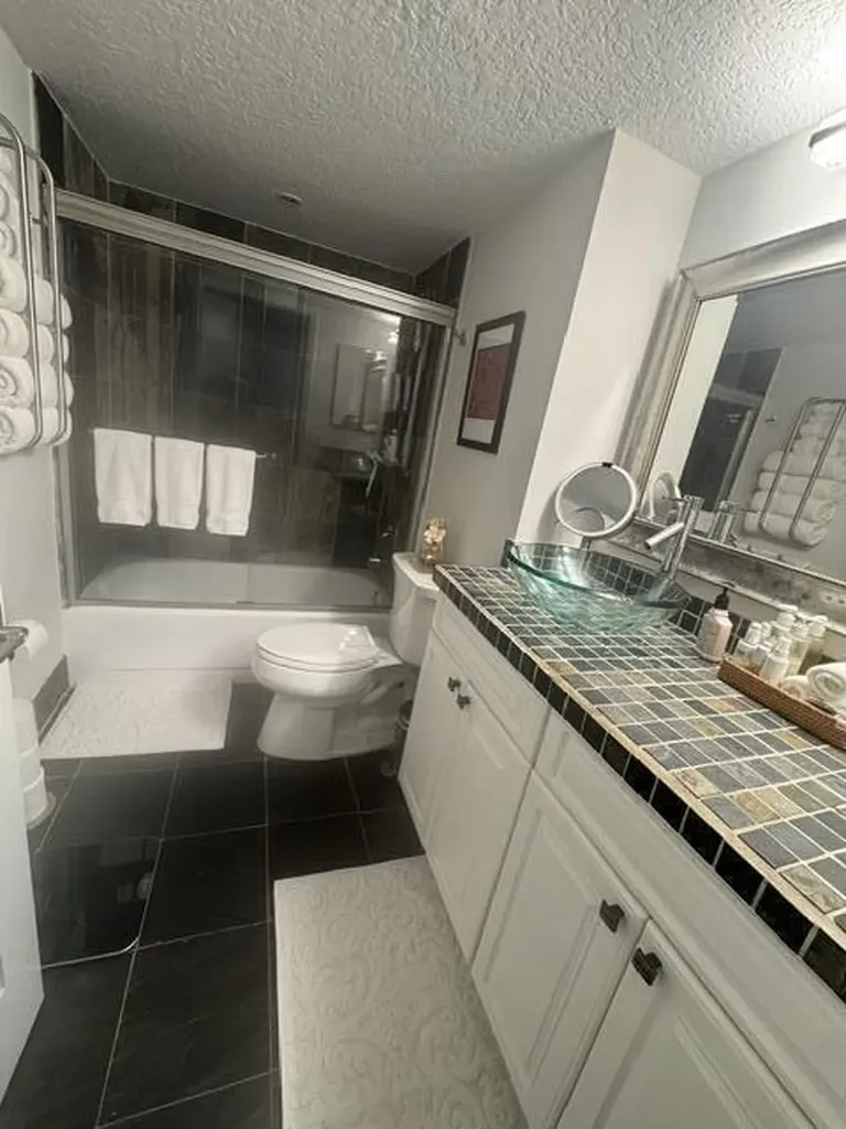 21 Royal Palm Way Boca Raton FL 33432