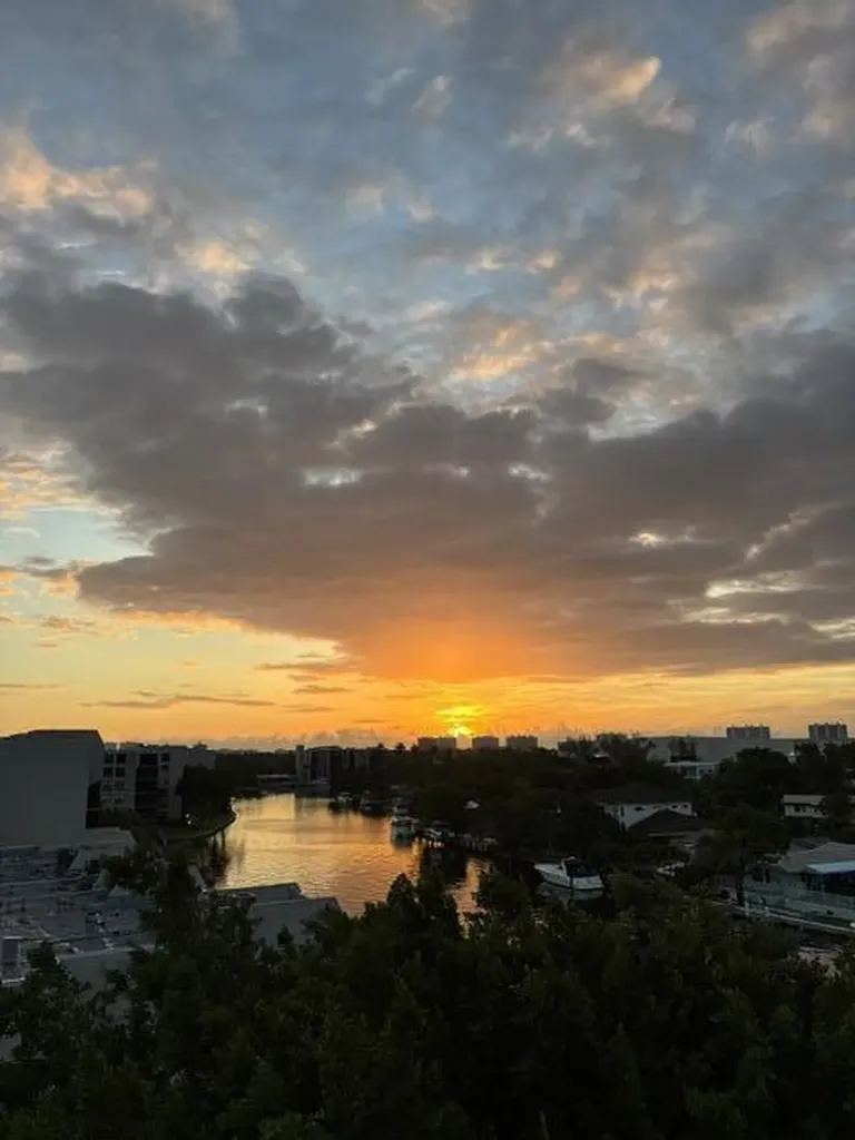 21 Royal Palm Way Boca Raton FL 33432