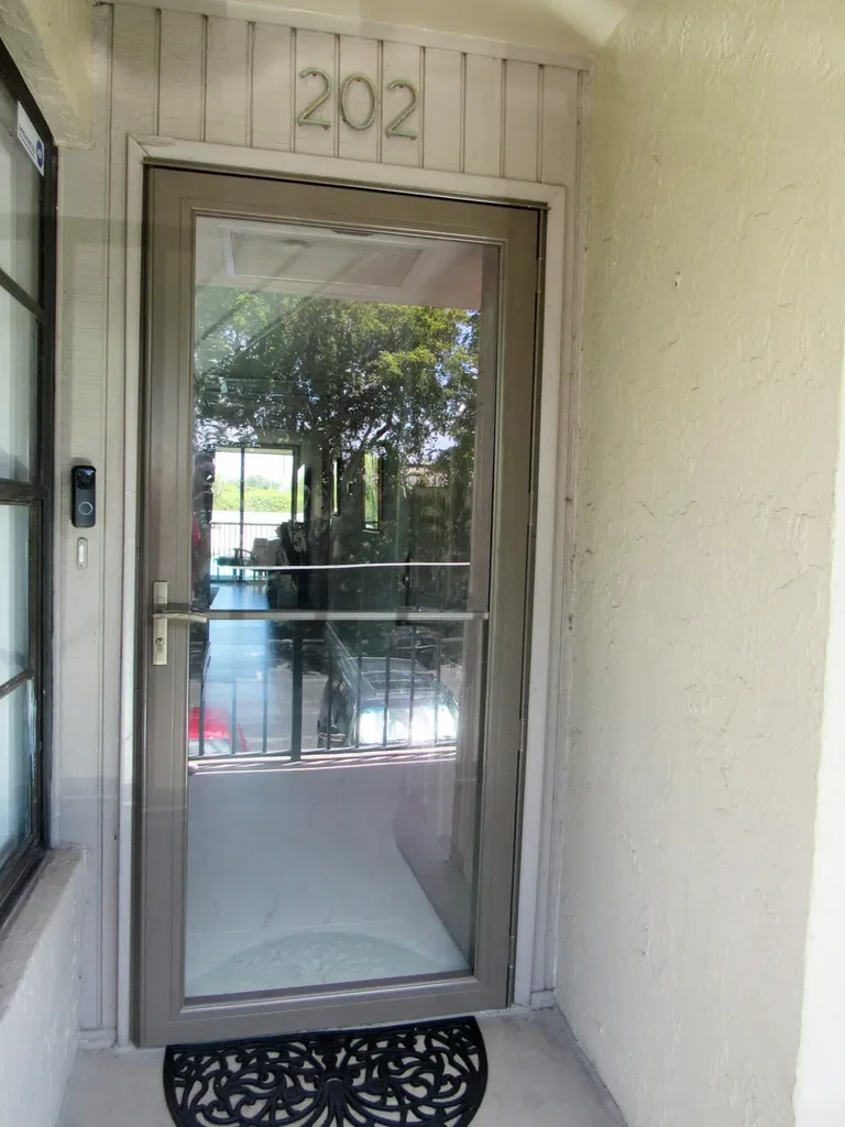 21 Royal Palm Way Boca Raton FL 33432