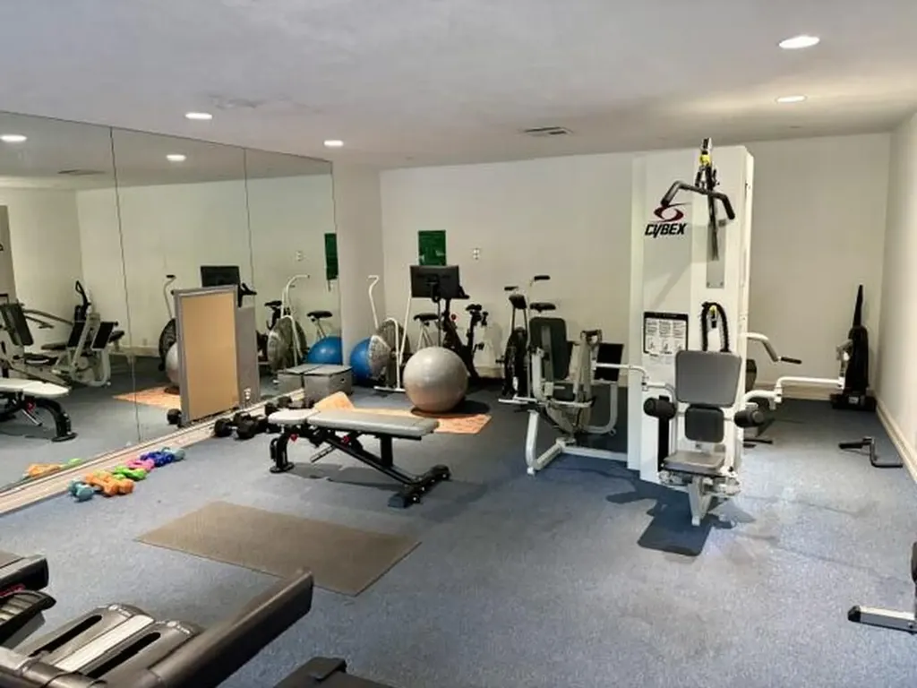21 Royal Palm Way Boca Raton FL 33432