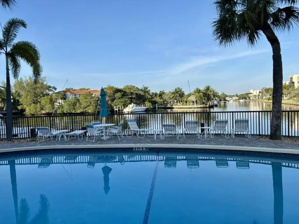 21 Royal Palm Way Boca Raton FL 33432
