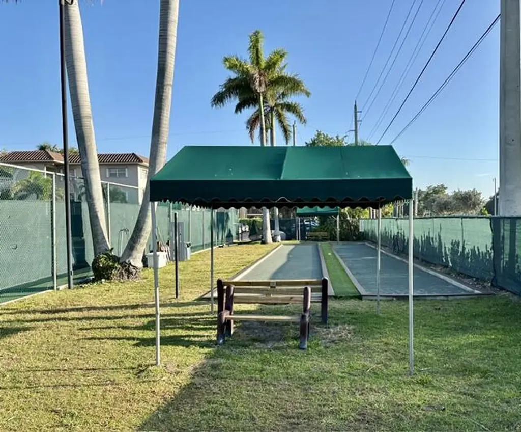 21 Royal Palm Way Boca Raton FL 33432