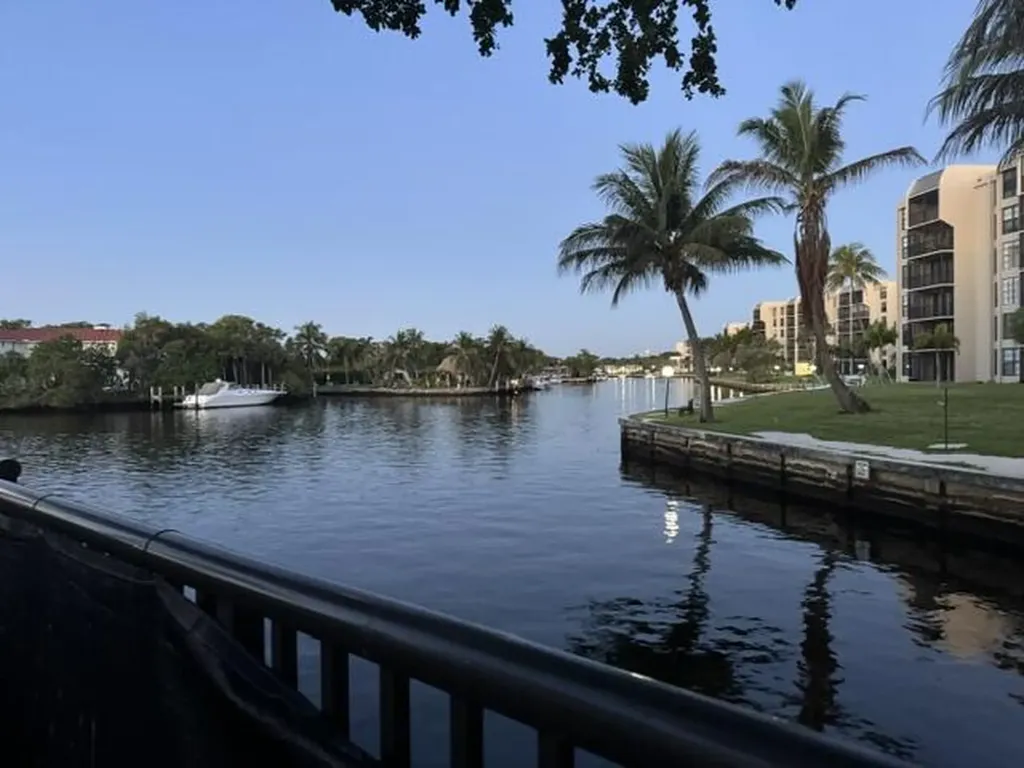 21 Royal Palm Way Boca Raton FL 33432