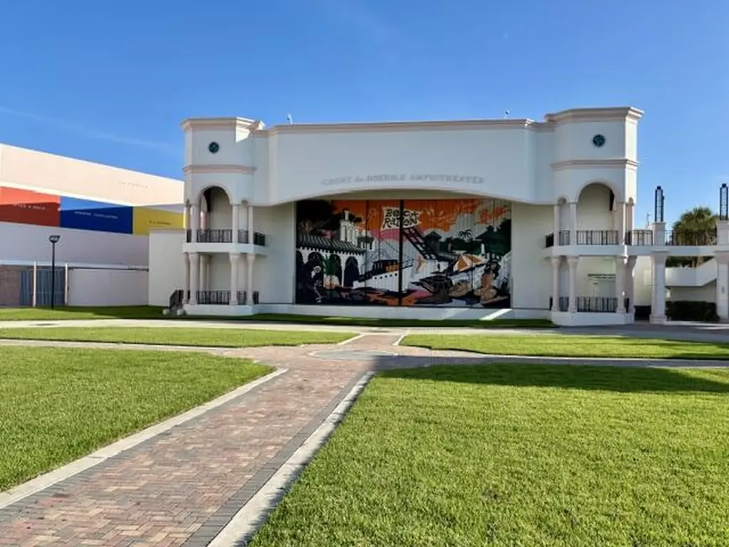 21 Royal Palm Way Boca Raton FL 33432