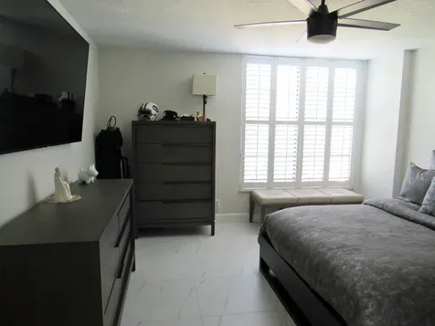 21 Royal Palm Way Boca Raton FL 33432
