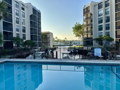 21 Royal Palm Way Boca Raton FL 33432