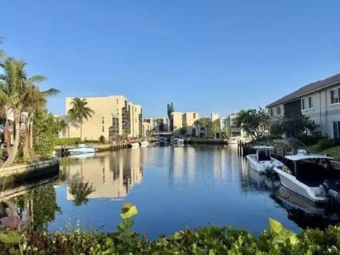 21 Royal Palm Way Boca Raton FL 33432