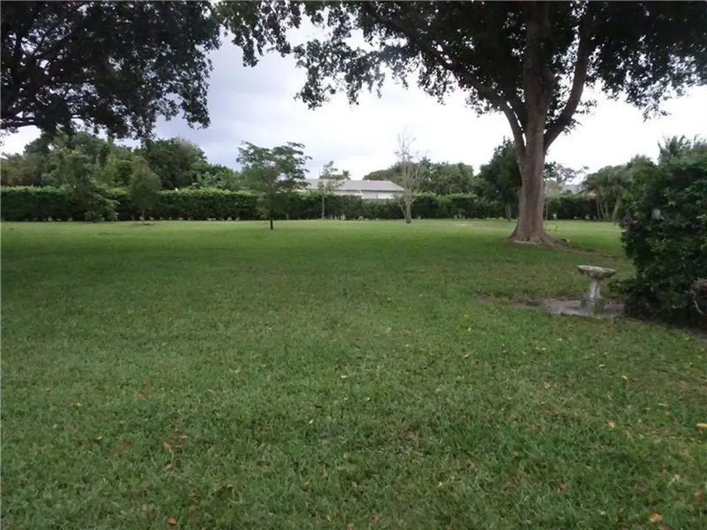 96 Del Rio Boulevard Boca Raton FL 33432