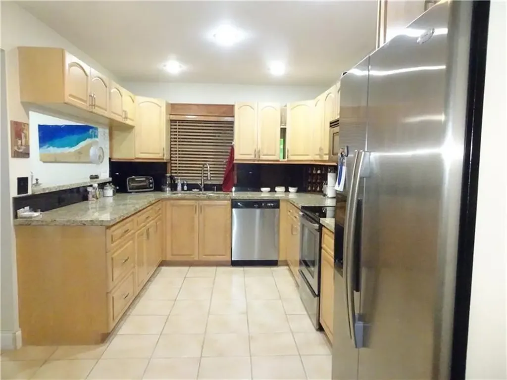 96 Del Rio Boulevard Boca Raton FL 33432