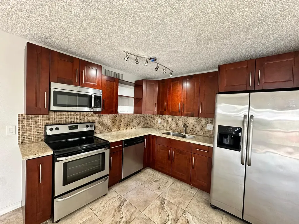637 Executive Center Drive West Palm Beach FL 33401
