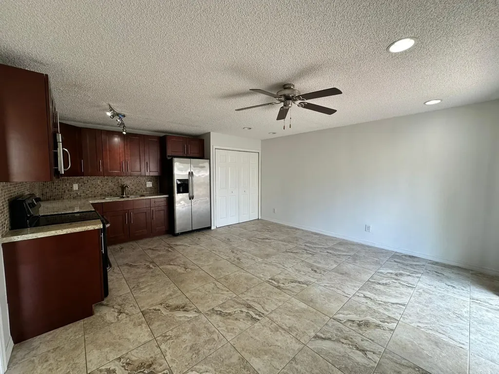 637 Executive Center Drive West Palm Beach FL 33401