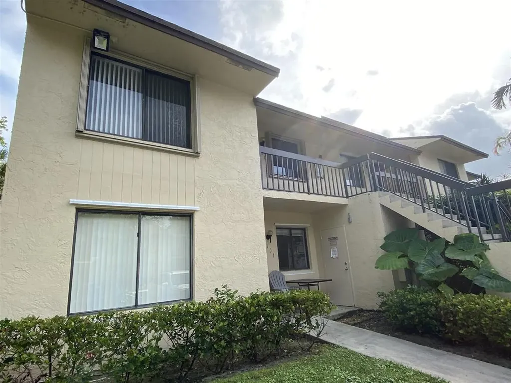 6550 Somerset Drive Boca Raton FL 33433