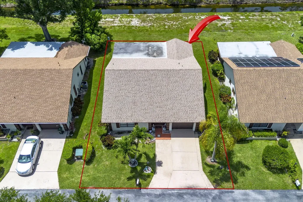 6320 Lakemont Circle Greenacres FL 33463