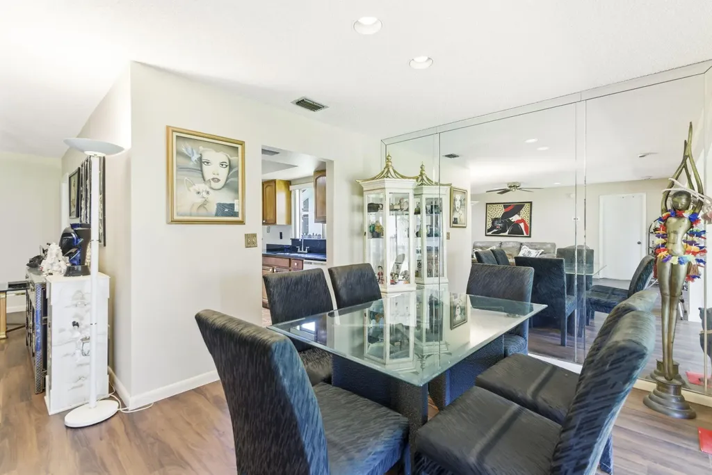 6320 Lakemont Circle Greenacres FL 33463
